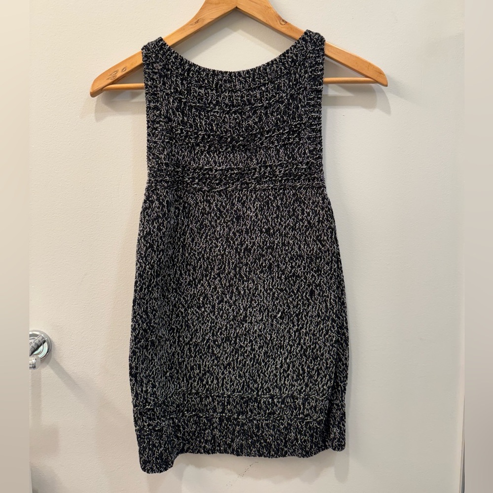 LOFT Black and White Knit Tank Top - Size Small - Like New